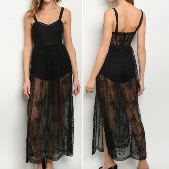 BLACK LACE & EMBROIDERY MAXI DRESS - Picture 1 of 3